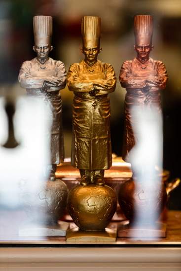 Restaurant 2 étoiles Lyon · Auberge du Pont de Collonges · Engagements & Valeurs